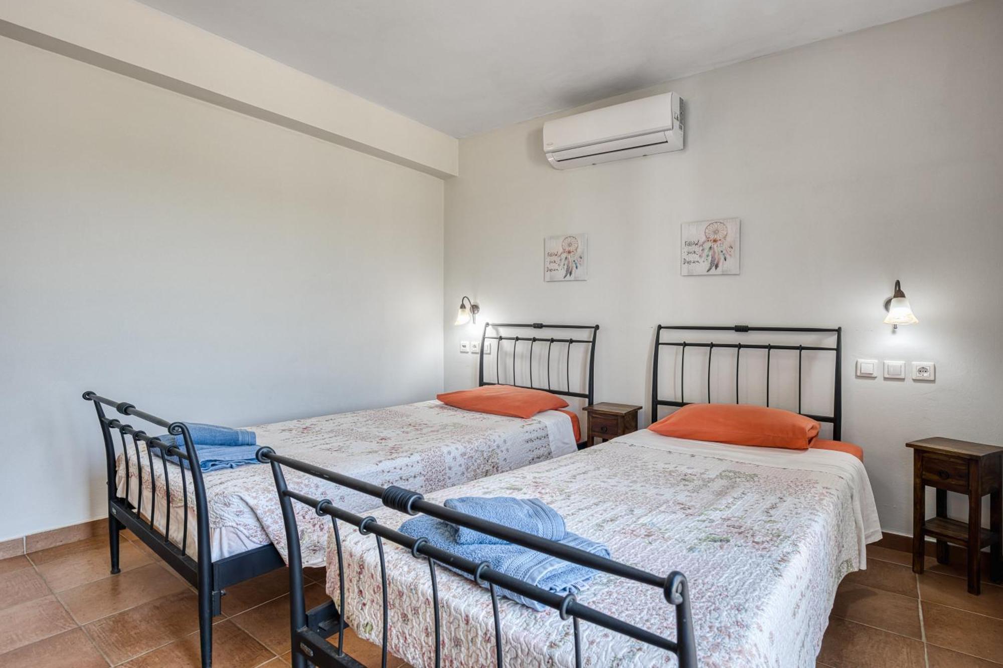 Casa Nuova Villa เลียปาเดส ภายนอก รูปภาพ