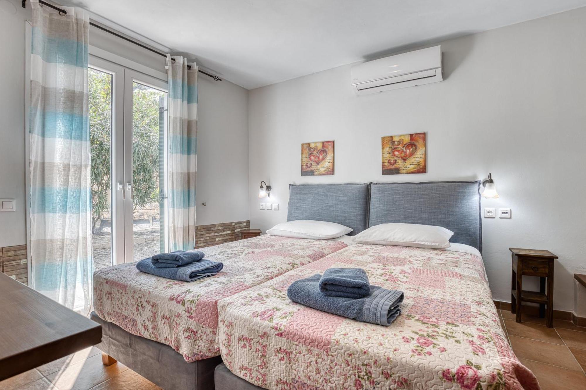 Casa Nuova Villa เลียปาเดส ภายนอก รูปภาพ