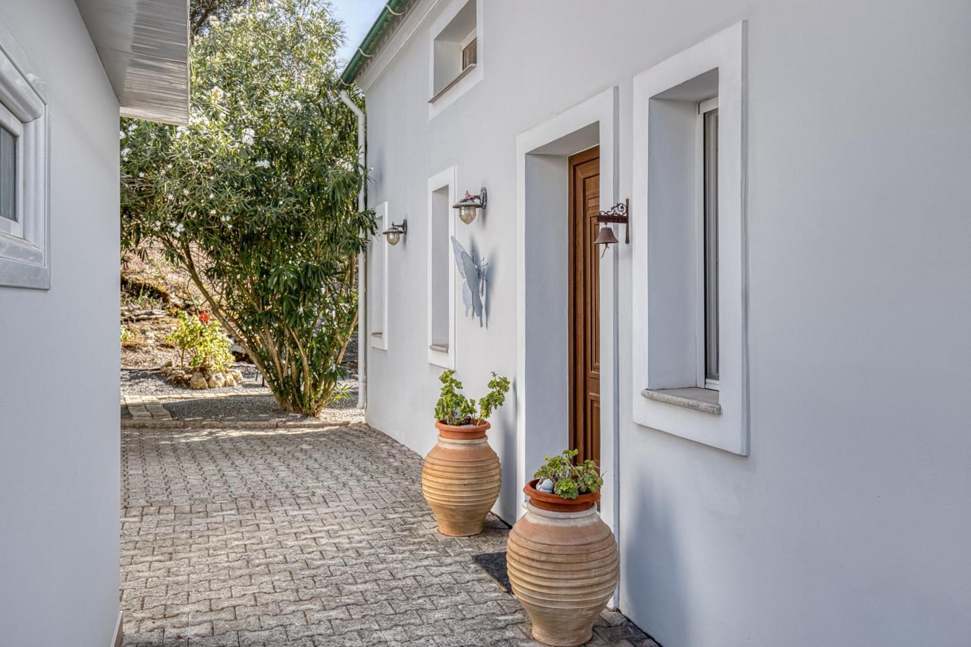 Casa Nuova Villa เลียปาเดส ภายนอก รูปภาพ